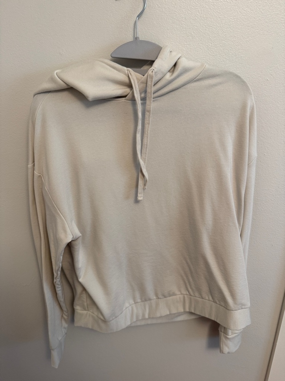 Quince Cream Crewneck Hooded Top